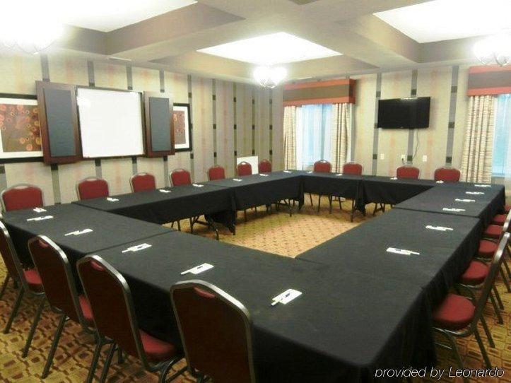 Comfort Inn & Suites Lawrence - University Area Bagian luar foto
